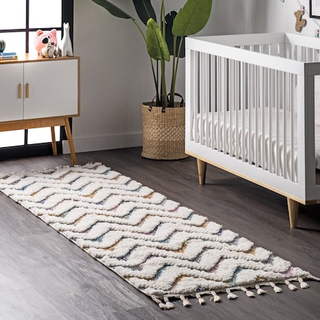 Nuloom Rumi High-Low Chevron Kids Tassel Area Rug 2ft 8in x 8ft OZOT04A-2808